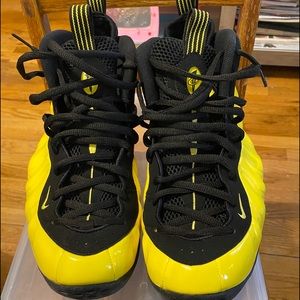 Nike foamposite 1 with shoe case